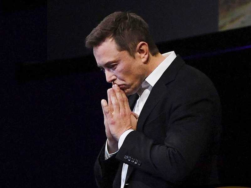 إيلون ماسك يخسر 13 مليار دولار في يوم واحد