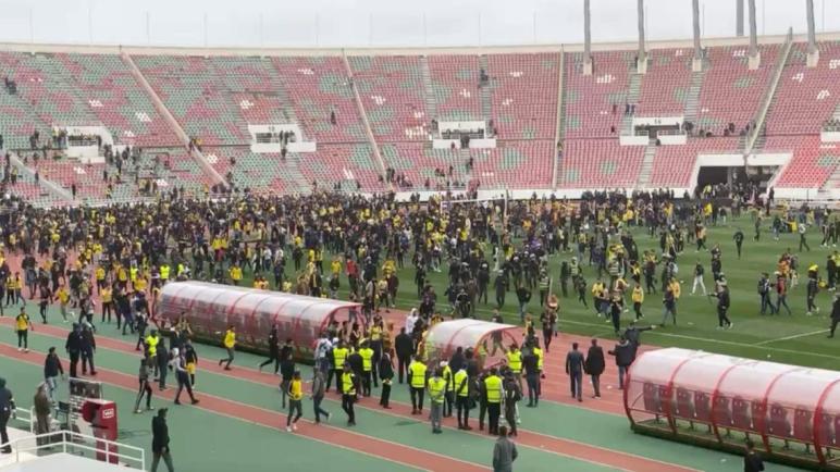 المغرب: اعتقال 170 من مشجعي فريق النادي المكناسي بعد أحداث شغب
