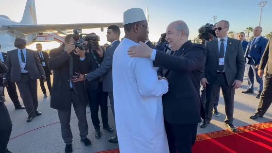 الرئيس السنغالي يحل بالجزائر للمشاركة في قمة الغاز