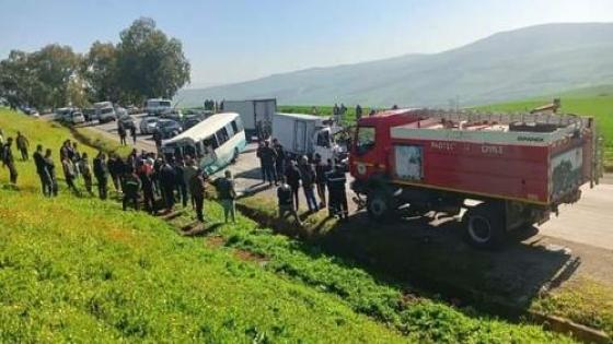 وفاة شخص واصابة 20 اخرين في إصطدام حافلة لنقل المسافرين بشاحنة بولاية ميلة