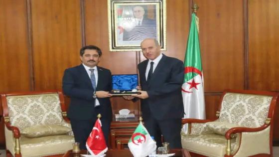 سايحي يتباحث مع سفير تركيا بالجزائر محمد كوتشوك يلماز
