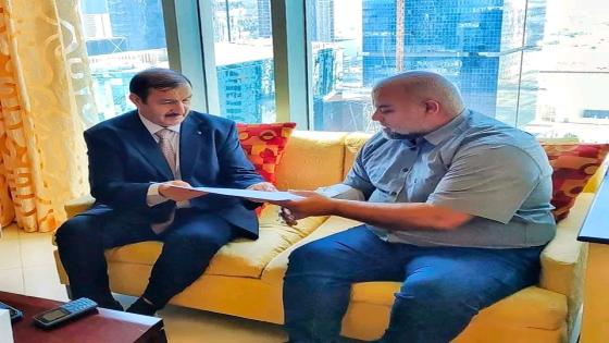سفير الجزائر لدى قطر يسلم رسالة تعزية رئيس الجمهورية للإعلامي وائل الدحدوح