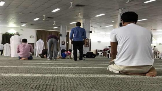 وزارة الشؤون الدينية توضح حول عودة الصلوات في المساجد