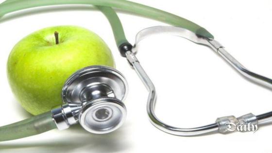 ‏”تفاحة في اليوم تبعدك عن الطبيب”.. ما مدى صحة هذه المقولة؟
