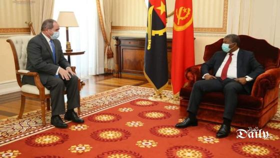 رئيس جمهورية أنغولا يستقبل وزير الخارجية صبري بوقادوم