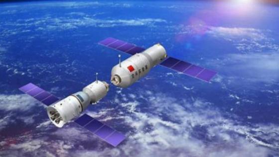 الصين تطلق بنجاح مركبة شحن لإعادة إمداد محطة فضائية