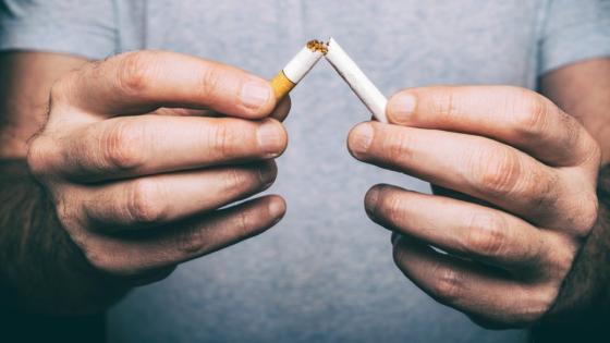 الصحة العالمية: خطر الوفاة بسبب كورونا يزداد بنسبة 50% لدى المدخنين