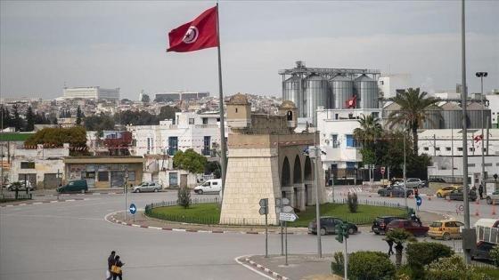 ‏‎تونس تنشر القوات المسلحة لتطعيم المواطنين
