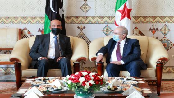 لعمامرة يجري محادثات مع نائب رئيس المجلس الرئاسي الليبي