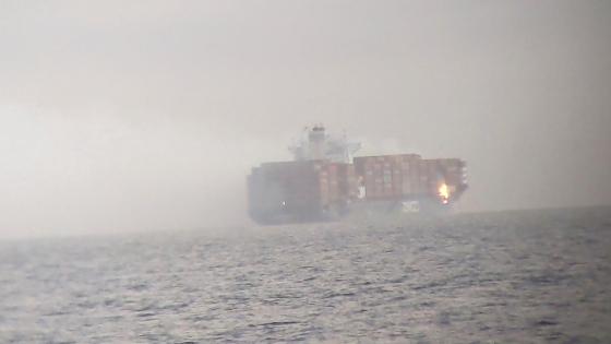 حالة طوارئ في ‎كندا جراء انبعاث غازات سامة من سفينة شحن مشتعلة