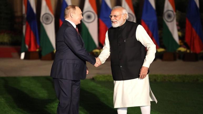 روسيا والهند تتخليان عن الدولار في الحسابات المالية المتبادلة