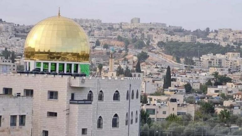 قرار بهدم مسجد قديم صاحب “القبة الذهبية” بالقدس المحتلة