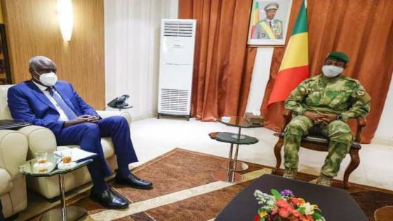 رئيس مفوضية الاتحاد الإفريقي يبحث دعم “الانتقال السياسي” في مالي