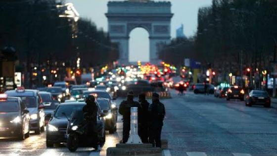 فرنسا تنشر آلاف عناصر الشرطة لمنع “قافلة الحرية” من دخول العاصمة ‎و ماكرون يدعو للهدوء