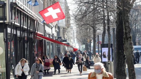 الحكومة السويسرية ترفع جميع قيود كورونا