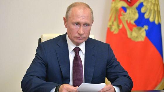 بوتين يوقع مرسوم سداد ثمن الغاز الروسي بالروبل