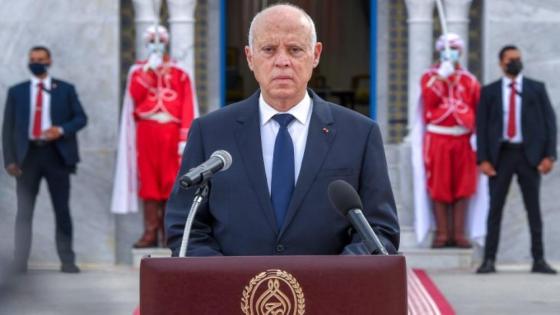 الرئيس التونسي يعلن حل البرلمان بعد 8 أشهر من تعليق أعماله
