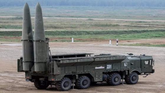 روسيا تنشر صواريخ يمكنها حمل رؤوس نووية قرب حدود أوكرانيا