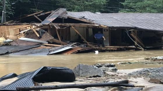 عشرات المفقودين بفرجينيا الأمريكية جراء الفيضانات