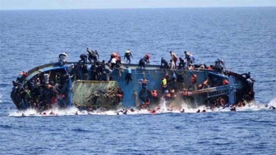 غرق مركب يحمل 27 مصريا قبالة سواحل ليبيا