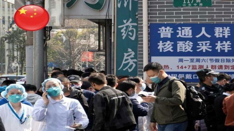 الصين تسجل 12 ألف إصابة بفيروس كورونا عقب تخفيف القيود