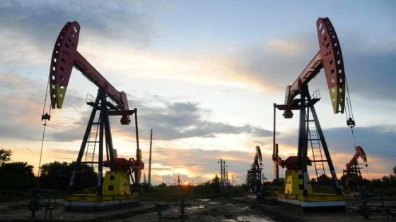أسعار النفط تعاود الارتفاع قبيل اجتماع أوبك+ وحظر النفط الروسي
