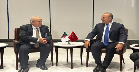 وزير خارجية تركيا في زيارة رسمية إلى الجزائر
