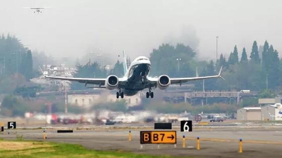تعليق استخدام “بوينغ 737 ماكس 9” في أوروبا عقب تحطم نافذة إحداها في الجو