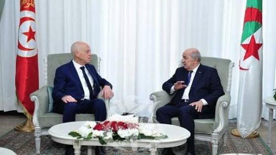 الرئيس تبون يجري اتصالا هاتفيا مع الرئيس التونسي قيس سعيد