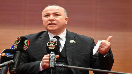الوزير الأول يهنىء الجزائريين بمناسبة المولد النبوي الشريف