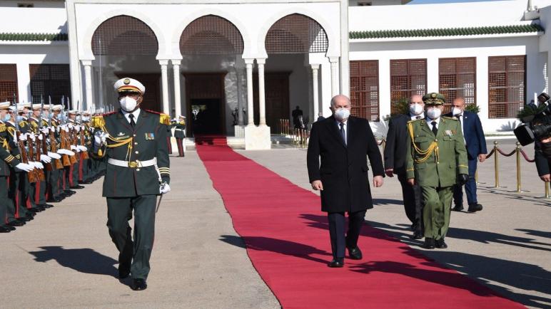 الرئيس تبون يغادر الجزائر في زيارة دولة نحو تونس