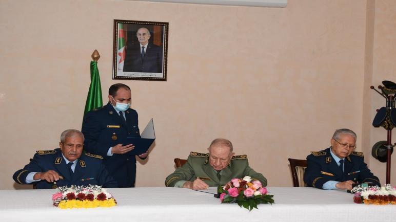 الفريق السعيد شنقريحة يشرف على التنصيب الرسمي للواء عبد العزيز هوام قائدا للقوات الجوية للدفاع عن الاقليم