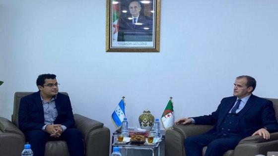 رزيق يتباحث مع نائب وزير خارجية الهندوراس حول تعزيز التعاون الاقتصادي