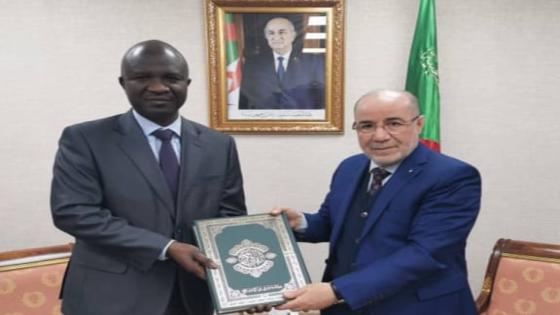بلمهيدي يستعرض مع السفير السنغالي علاقات التعاون بين البلدين في مجال الشأن الديني