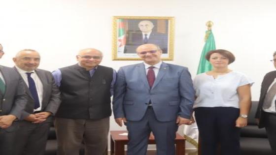 الجزائر تبحث مع البنك الدولي إستراتيجية الانتقال الطاقوي وتطوير الطاقات المتجددة