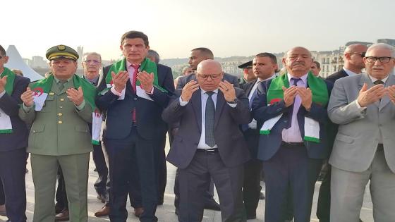وزير المجاهدين يترحم على أرواح شهداء الثورة التحريرية بساحة المقاومة بالجزائر العاصمة