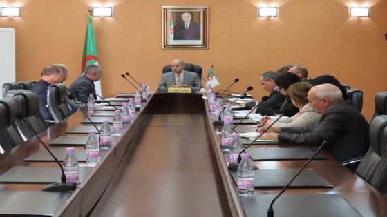 وزير الصحة يلتقي بالنقابة الوطنية الجزائرية للصيادلة الخواص (SNAPO)