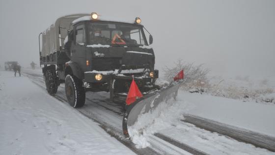 الدرك الوطني يدعو السائقين لتوخي الحذر بسبب تراكم الثلوج