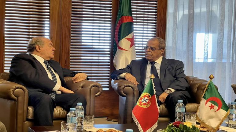 تعزيز التعاون الاقتصادي والصناعي المشترك بين الجــزائر والبرتغال
