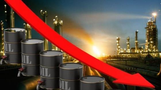 إنخفاض أسعار النفط وسط مخاوف من زيادة العرض وضعف الطلب
