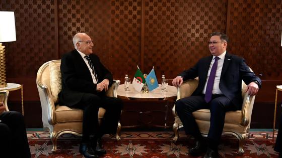 عطاف يجري محادثات ثنائية مع نائب رئيس الوزراء ووزير الشؤون الخارجية بجمهورية كازاخستان