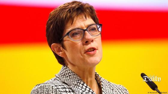 وزيرة الدفاع الألمانية تخضع للحجر الصحي