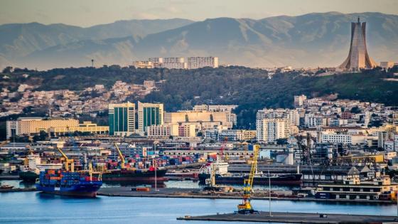 ميناء الجزائر: ارتفاع النشاطات في الثلاثي الثالث لسنة 2023