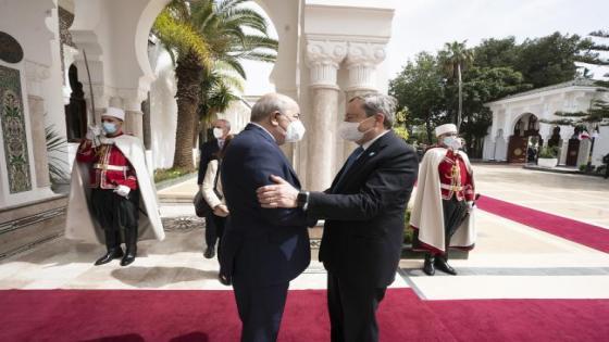 رئيس الوزراء الإيطالي يغادر الجزائر