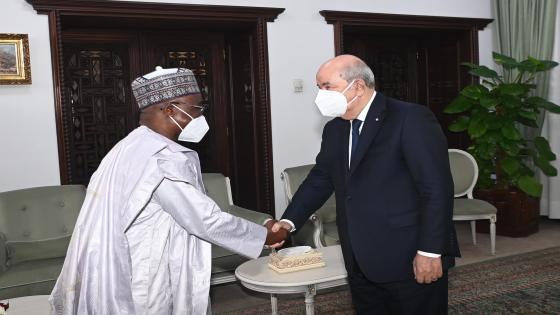 الرئيس تبون يستقبل سفير جمهورية نيجيريا الفيدرالية بالجزائر