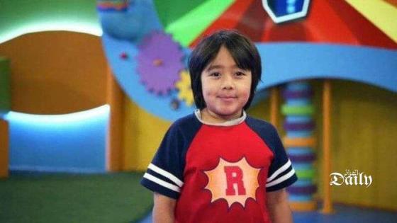 للعام الثالث توالياً، الطفل ذو التسع سنوات رايان كاجي الأعلى أجراً على يوتيوب