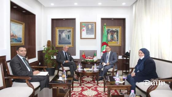 وزير السكن كمال ناصري يستقبل سفير البرتغال