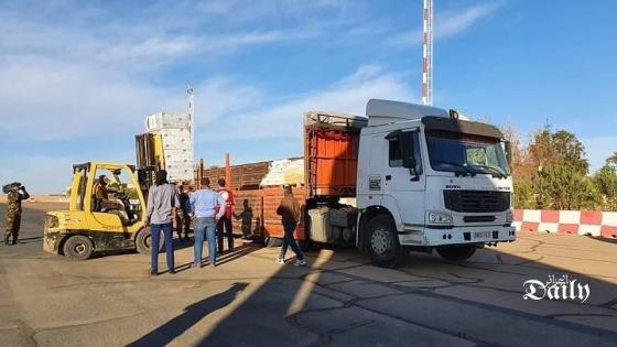 وصول 60 طنا من المساعدات الإنسانية المخصصة للشعب الصحراوي إلى مطار تندوف