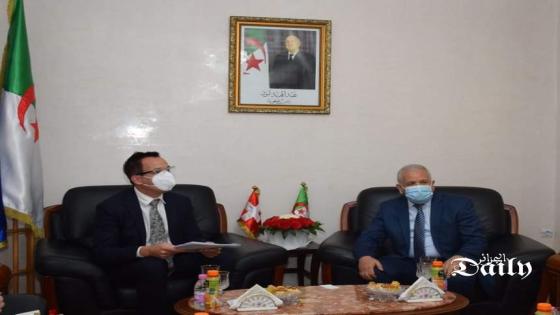 المدير العام للأمن الوطني يستقبل سفير سويسرا بالجزائر