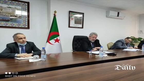 فروخي يشرف على ندوة وطنية حول تنمية تربية طحالب “سبيرولينا” في الجزائر
